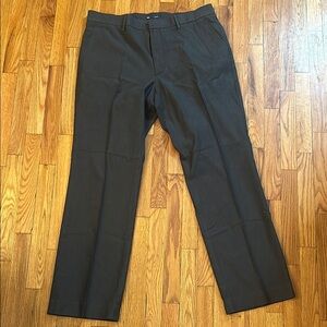GAP Black Dress Pants with Flat Front Design and Creased Legs